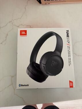 JBL Tune 510BT BLACK NWT